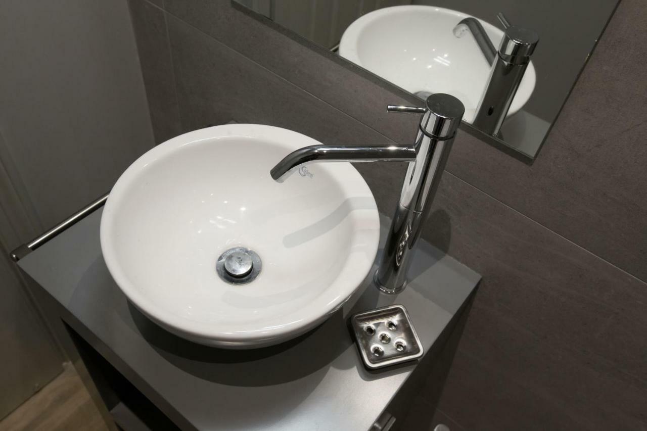 אתונה Sophisticated Apartment In Syntagma By Ghh מראה חיצוני תמונה