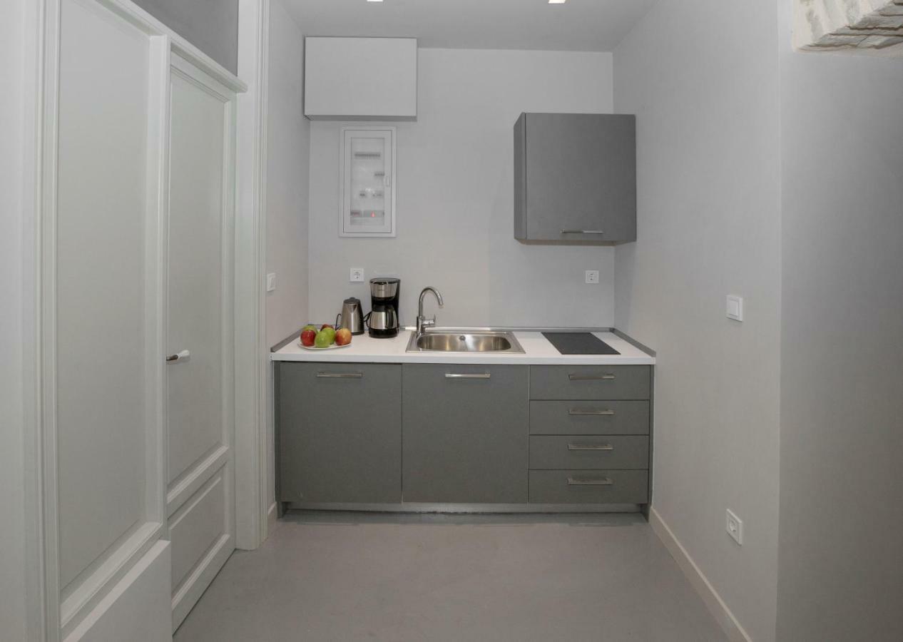 אתונה Sophisticated Apartment In Syntagma By Ghh מראה חיצוני תמונה