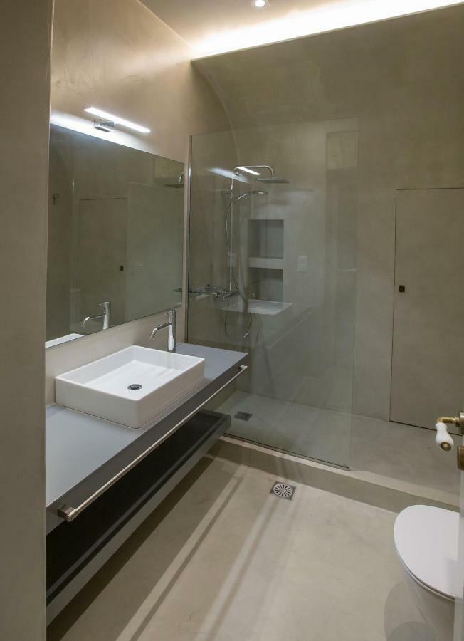 אתונה Sophisticated Apartment In Syntagma By Ghh מראה חיצוני תמונה